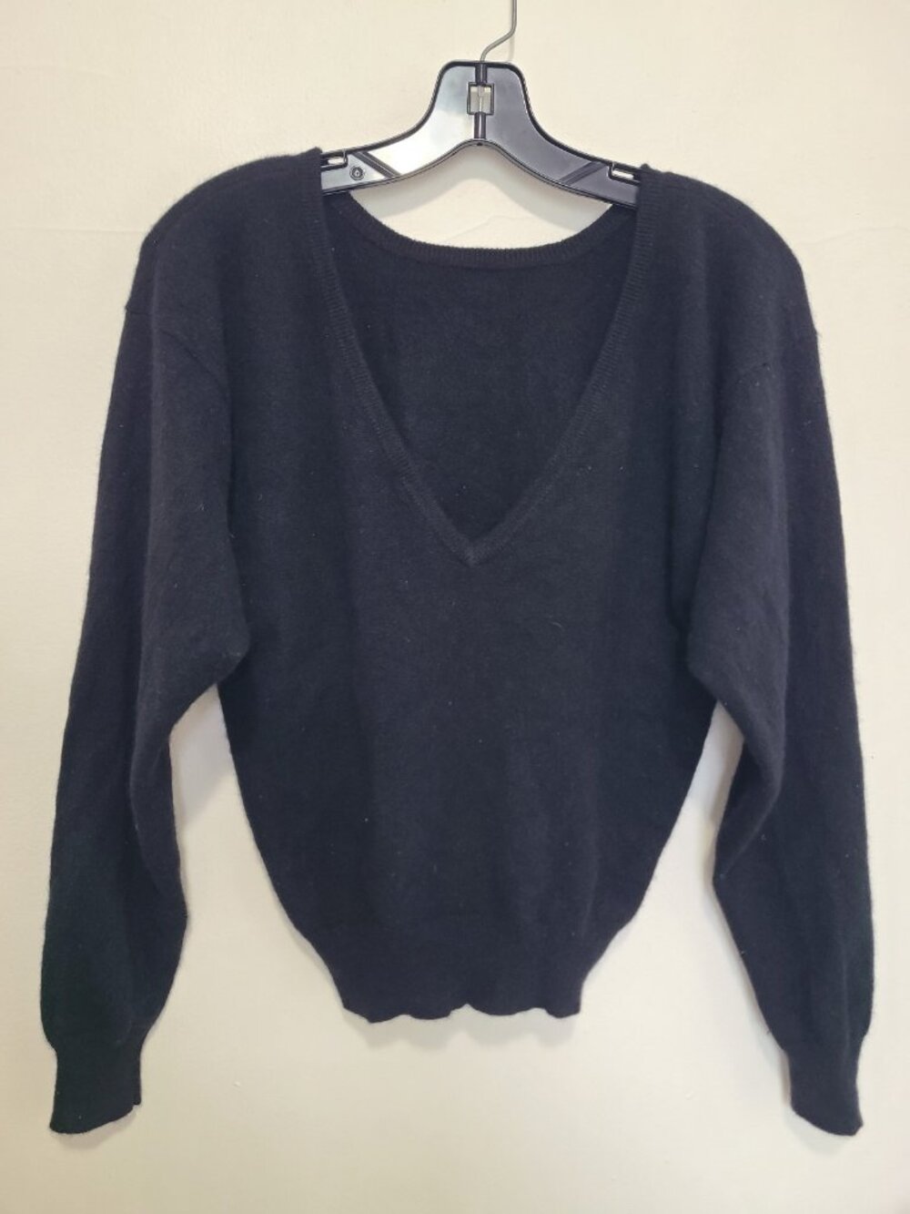 Ralph Lauren Purple Label Cashmere V Neck Sweater Black Women's size M